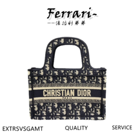 D家托特 多色！Mini Book tote，髦时又复古的凹造型单品！D家