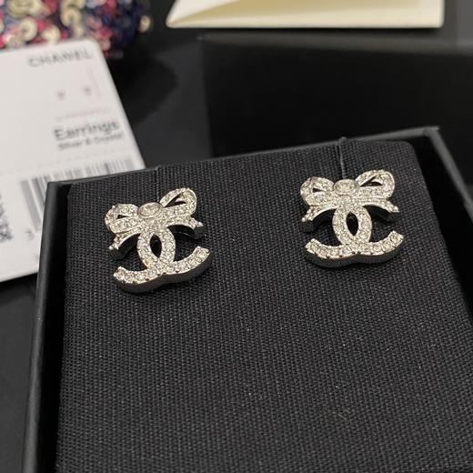 Cha*l 小香 蝴蝶结连C水钻耳钉(XJ) 商品图1