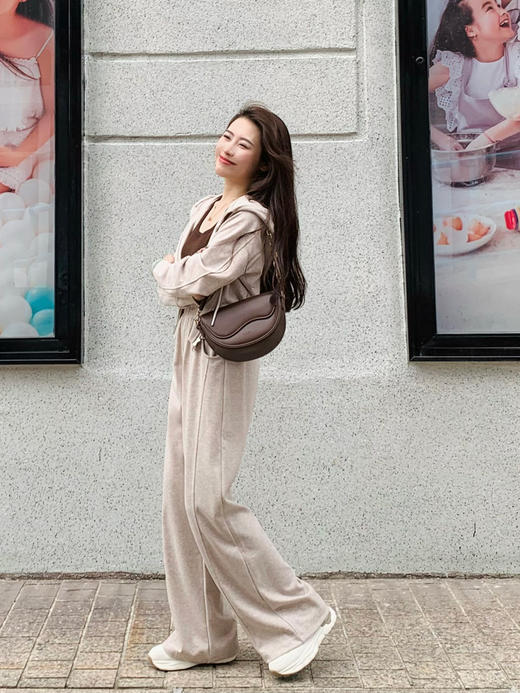 【百图lulu定制】【仿羊绒套装】仿羊绒 柔软细腻暖糯  双头拉链连帽外套 中锋线长裤 套装 商品图4