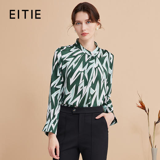 EITIE爱特爱秋季新款修身显瘦百搭印花小上衣7513208 商品图0