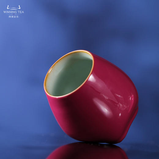 问鼎汝瓷鼎峰系列辛丑胭脂红手握方圆杯 商品图1