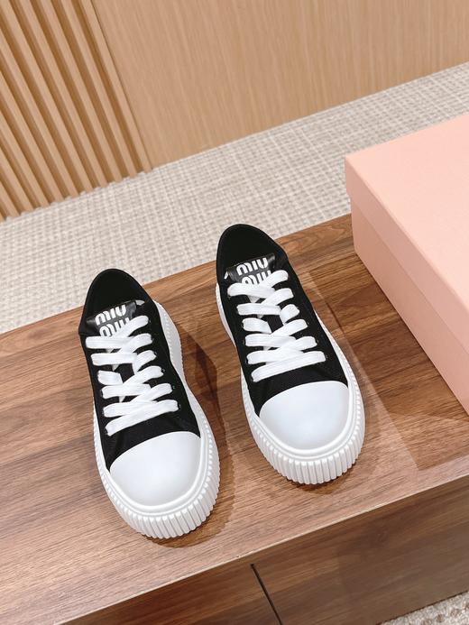 谬家 23新款复古时尚厚底饼干小白鞋 商品图2