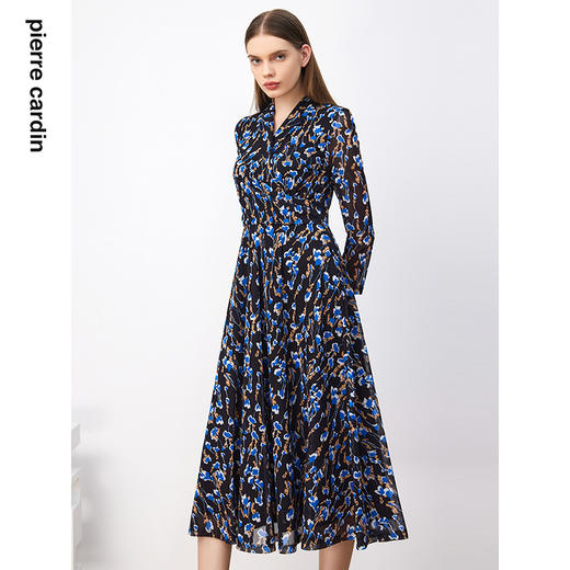 皮尔卡丹女装连衣裙春秋蓝花色V领中长款碎花大摆裙P3336E3928N3
 商品图1