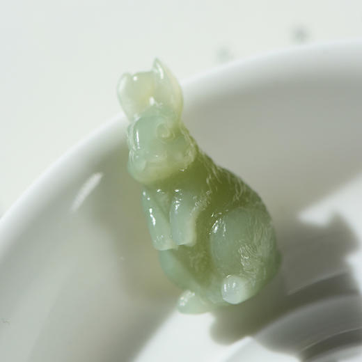 【经典】天然和田玉萌宠玉兔挂件  商品图1