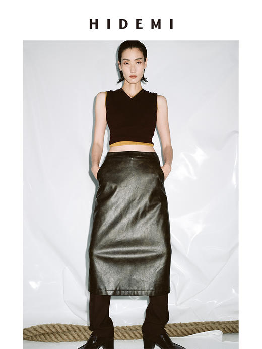 HIDEMI 甄选复古水洗擦色感环保蛋白皮H型极简半身裙皮裙 商品图0