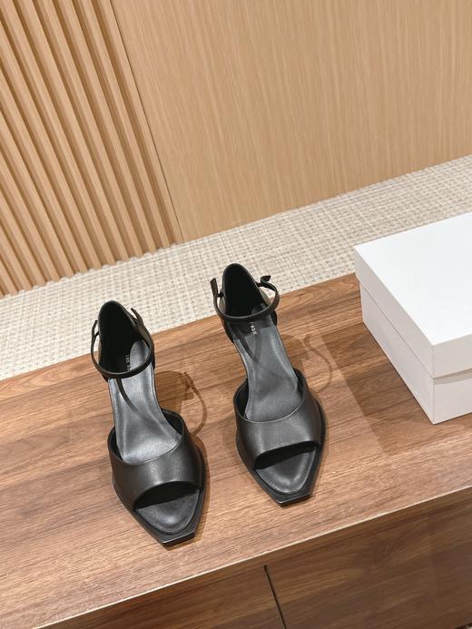 T*R专柜 新款性感鱼嘴小猫跟凉鞋 商品图3