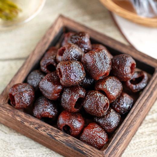 【山楂零食组合】无添加剂的山楂零食！酸度适中，果肉脆爽，果皮杂味较少！口感细腻，略带Q弹！且维生素含量位列水果之冠！开胃又健康！ 商品图3