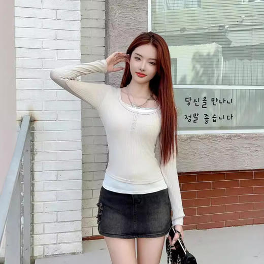 流行蕾丝拼接假两件设计感修身显瘦上衣内搭打底衫女秋冬长袖圆领 商品图3