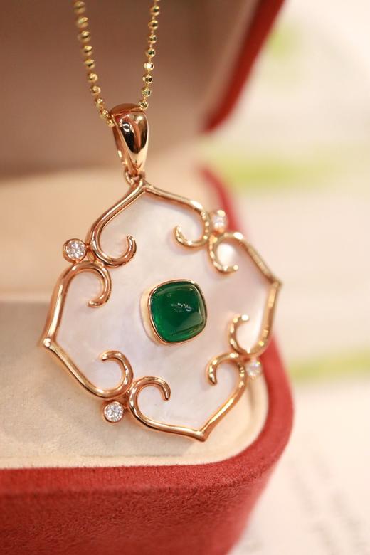 1.13ct 祖母绿吊坠 商品图3