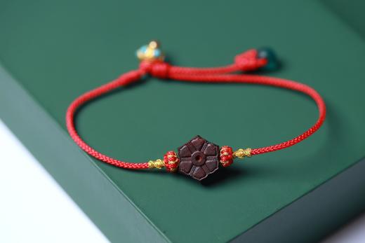 XYZT0490°莲素·紫檀莲花红手绳 商品图0