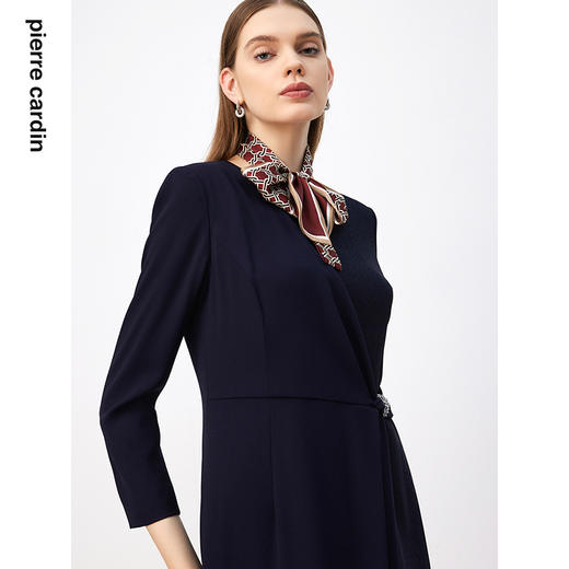 皮尔卡丹女装连衣裙藏蓝色圆领商务会议谈合作通勤裙P3349E3878N0 商品图4