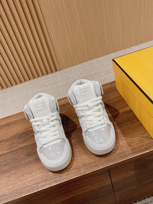 芬家 新款高低帮运动鞋 钻面绑带休闲鞋(HD) 商品图2