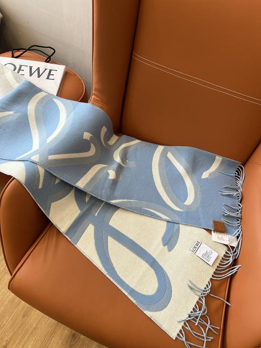 罗*威 提花围巾 商品图2