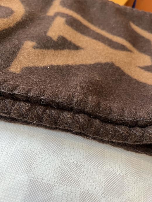驴家羊绒锁边秀围巾（咖色）正品级 商品图5