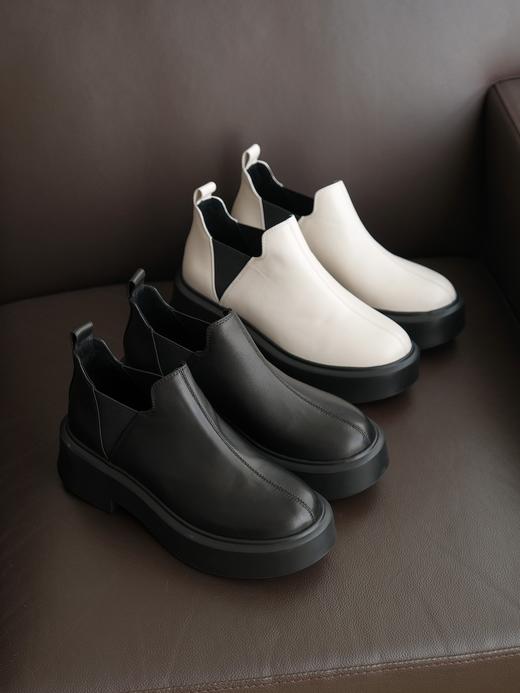 T*R 极简天花板 今年喜欢的一款切尔西靴（SS） 商品图1