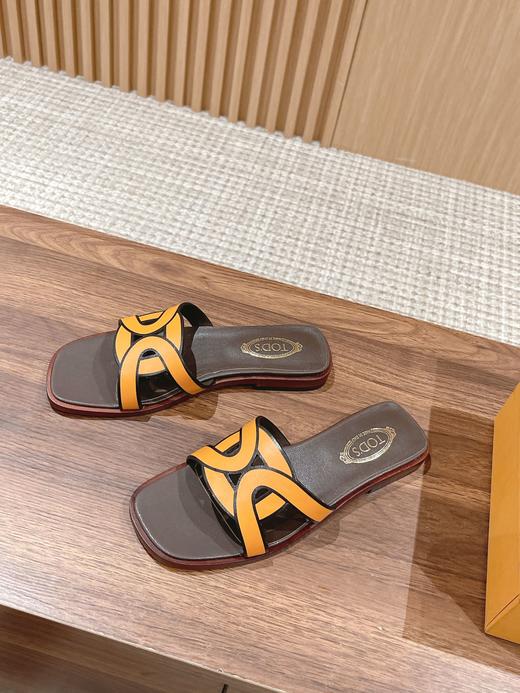 T*D'S Sandals in Leather 套脚 时尚凉拖 女款 2023新款春夏猪鼻子拖鞋 商品图1