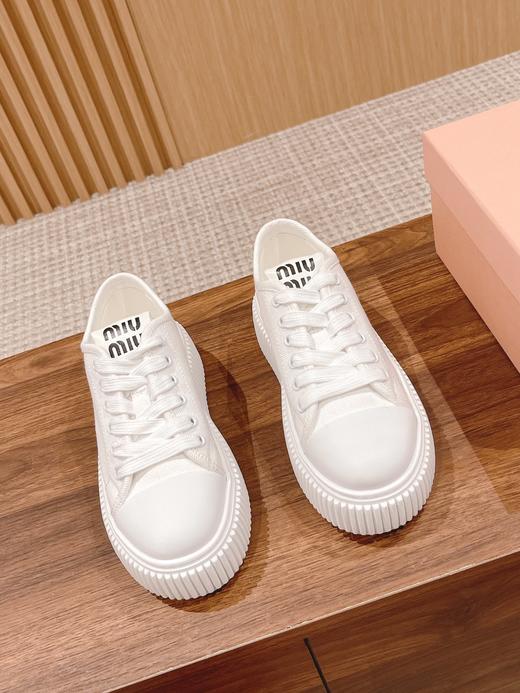 谬家 23新款复古时尚厚底饼干小白鞋 商品图1