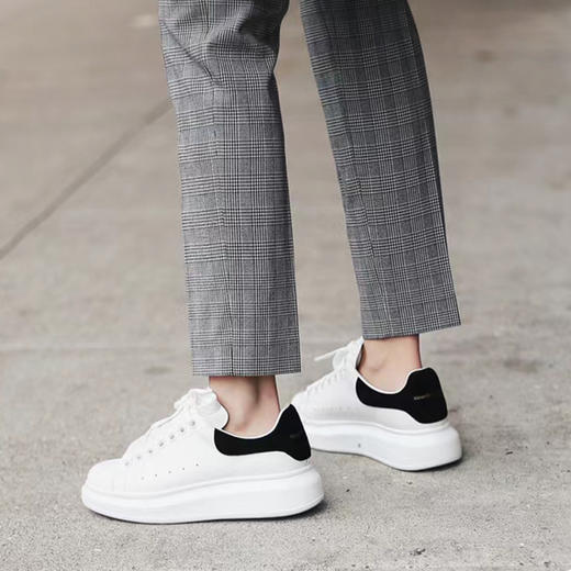 Alexander McQueen麦昆小白鞋，时尚界的宇宙爆款，增高显气质，明星情有独钟【G】 商品图1