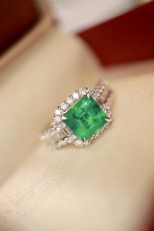 2.03ct 祖母绿戒指 商品图5