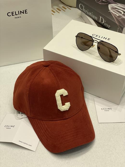 凯旋门 C字母灯芯绒棒球帽，既然有夏天的轻薄透气的就要有冬天防风保暖的? 商品图3