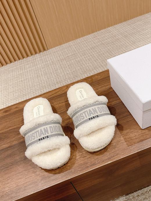 * 迪家 刺绣条纹logo加绒毛里一字平底拖鞋 秋冬新款羊毛拖鞋 多色可选 (HD) 商品图2