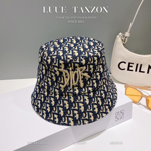 迪家 韩版新款英式运动款重工定制款 商品图3