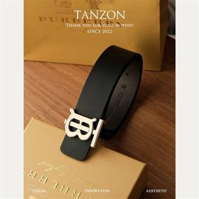 商务休闲BURBERRY 男士 双面专属Tb扣标识皮革腰带 ！