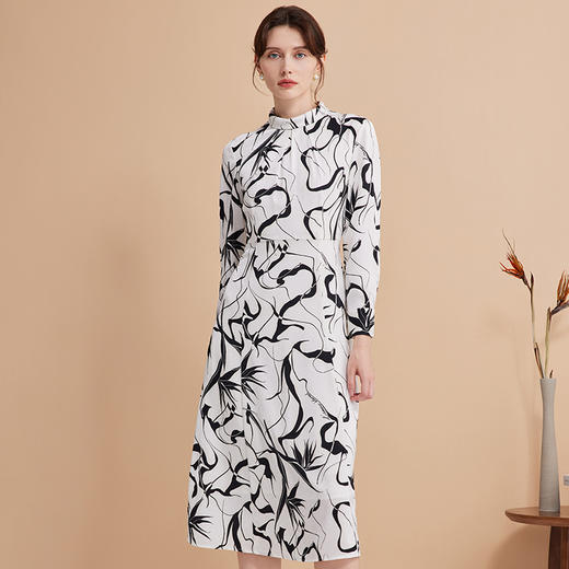 EITIE爱特爱秋款新品显瘦高腰舒适印花复古连衣裙7507216 商品图2