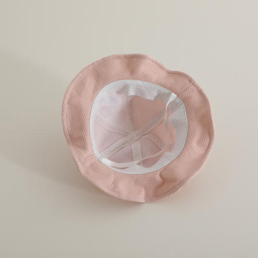 【韩版卡通婴儿盆帽，保暖又时尚】小兔爱心婴幼儿帽子 新款秋冬宝宝可爱小兔渔夫帽 韩版卡通婴儿盆帽 萌趣十足 柔软舒适面料 温暖呵护宝宝娇嫩的头部肌肤-QQ 商品图3