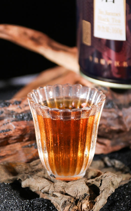 鸣龙畅享金骏眉160g 商品图3