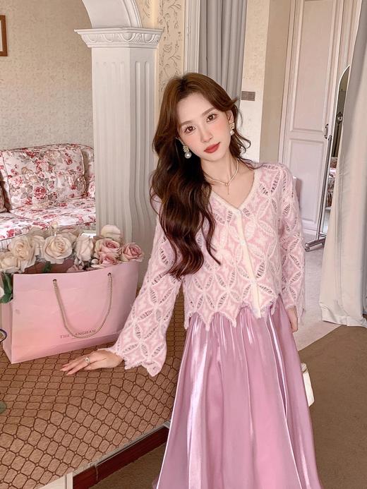 张心子【香榭氛围】温柔风甜美镂空针织开衫女初秋新款洋气小衫仙 U2408059 商品图4