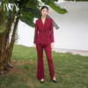 IWY/秋冬款酒红色职业西装套装女正式场合商务接待通勤干练两件套C11358+P31358 商品缩略图1