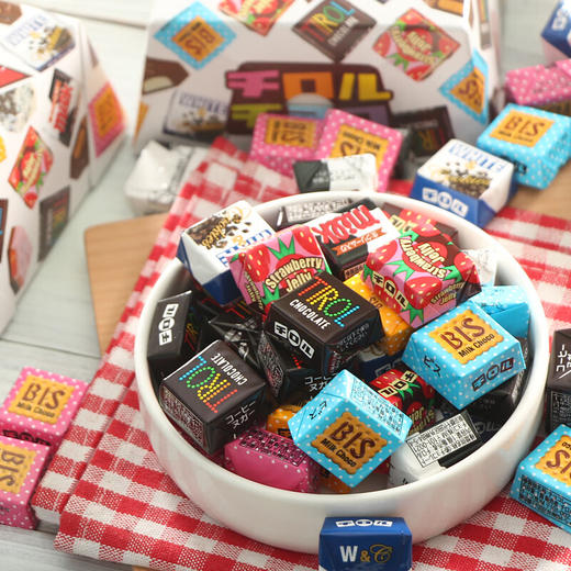 TIROL什锦代可可脂巧克力制品袋装/盒装 大约5种口味每颗都是独立包装 043435/041773 商品图2