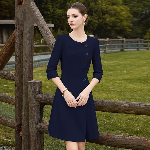 IWY/职场通勤藏青色圆领连衣裙女气质中长款大摆a字裙单排纽扣西装裙Q1156 商品图2