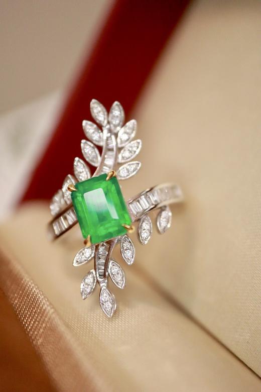 1.78ct 祖母绿戒指 商品图7
