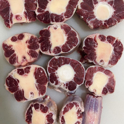 清真牛尾，整根牛尾去大根，切段儿，每一口都饱满！（赠送炖肉料包）2斤/份 商品图0