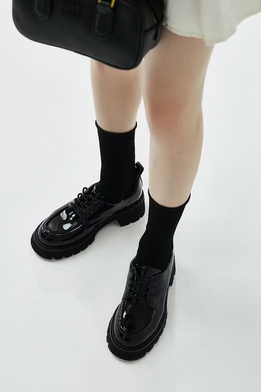 MUX2024秋季英伦风复古圆头系带乐福鞋 商品图1