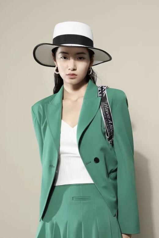 Le Malene 绿色翻领短版西装外套 16874 商品图0