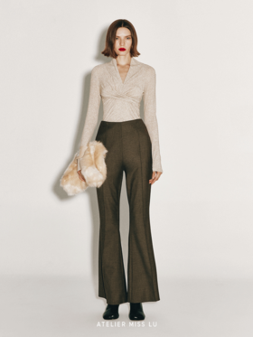 【雪地麦穗】褶皱设计细V领弹力上衣