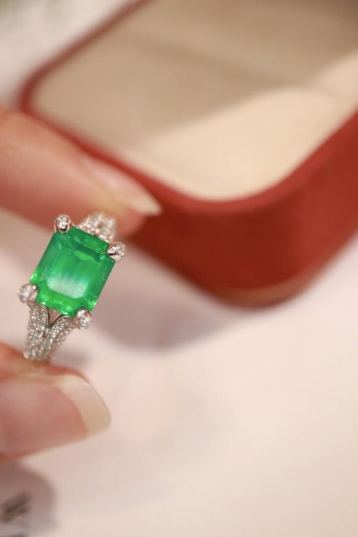 3.02ct 祖母绿戒指 商品图0