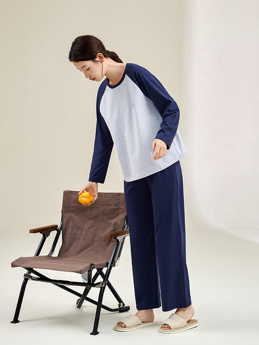 康妮雅女式长袖长裤套头套装 商品图5