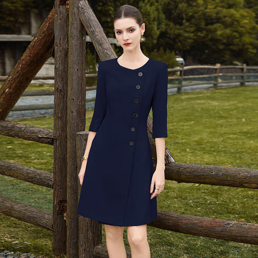 IWY/职场通勤藏青色圆领连衣裙女气质中长款大摆a字裙单排纽扣西装裙Q1156 商品图1