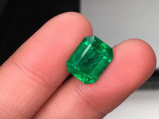 4.75ct 祖母绿裸石 商品图2