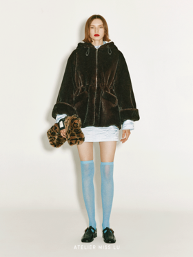 【德古拉城堡】可调节收腰设计仿皮草拉链连帽外套