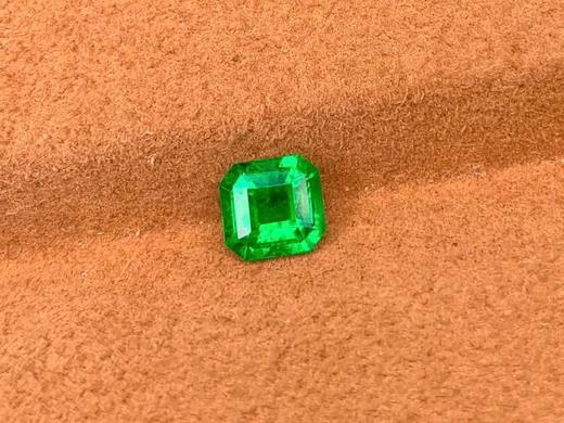 0.65ct 祖母绿裸石 商品图2