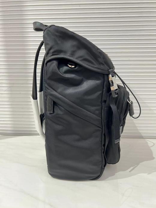 男款背包PR0XSE0302 2VZ135-2DMG-F0002 商品图1