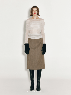 【低吟月光】抽褶一字肩设计弹力上衣