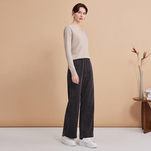 EITIE爱特爱保暖松紧腰直筒显瘦百搭休闲裤冬季新款D2405409 商品图3
