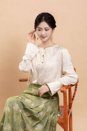 荷言GL 兰有秀兮 新中式上衣米白色衬衣暗纹提花玉石扣复古国风