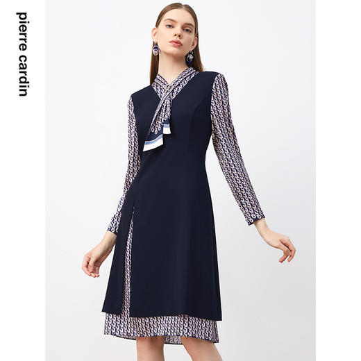 皮尔卡丹女装连衣裙春秋长袖假两件拼接时尚年轻裙子P3317E3889N2
 商品图1